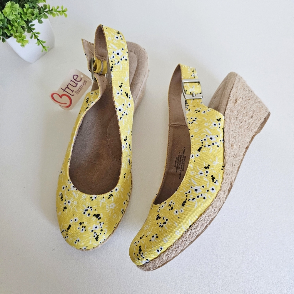 B True by Baretraps Dyann Yellow Floral Espadrille Wedge Sandals Women's 9M